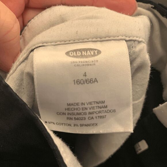 Old Navy Women's Flat Front Stretch Pockets Casual Chino Shorts Black Size 4 - Picture 4 of 6